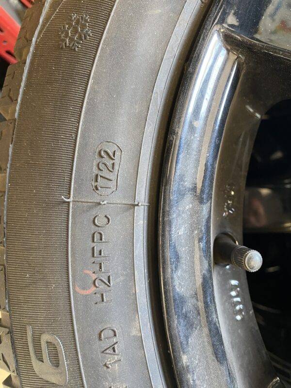 CERCHIONI 16" ORIGINALI BMW E GOMME OVATION INVERNALI (205-55-16) - Image 4
