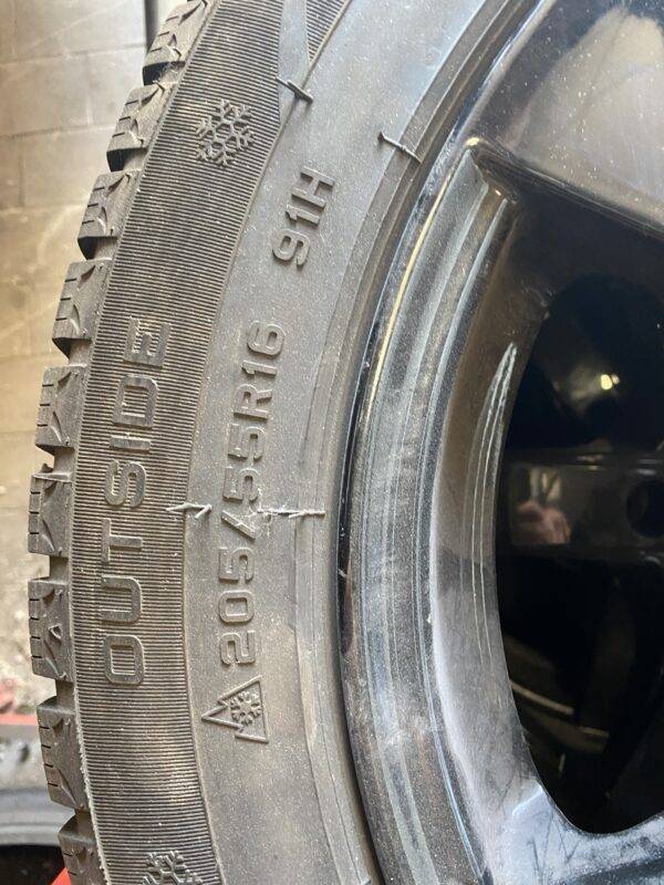 CERCHIONI 16" ORIGINALI BMW E GOMME OVATION INVERNALI (205-55-16) - Image 2